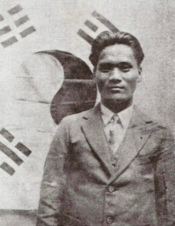 윤의사의 기념촬영 독사진
